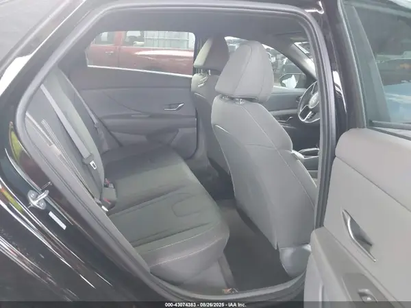 KMHLM4DG8RU807030 2024 HYUNDAI ELANTRA - Image 8