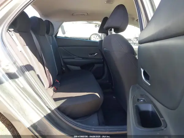 KMHLM4DG8RU807075 2024 HYUNDAI ELANTRA - Image 8