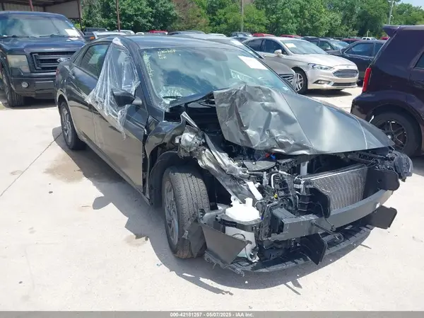 KMHLM4DG8RU810526 2024 HYUNDAI ELANTRA - Image 1