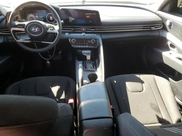 KMHLM4DG8RU812986 2024 HYUNDAI ELANTRA - Image 8