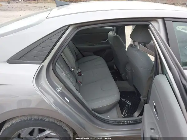 KMHLM4DG8RU813796 2024 HYUNDAI ELANTRA - Image 8