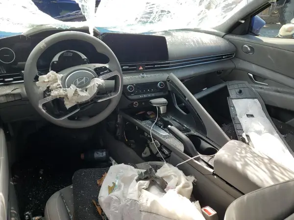 KMHLM4DG8RU814494 2024 HYUNDAI ELANTRA - Image 8