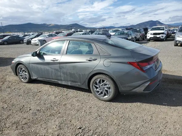 KMHLM4DG8RU817086 2024 HYUNDAI ELANTRA - Image 2