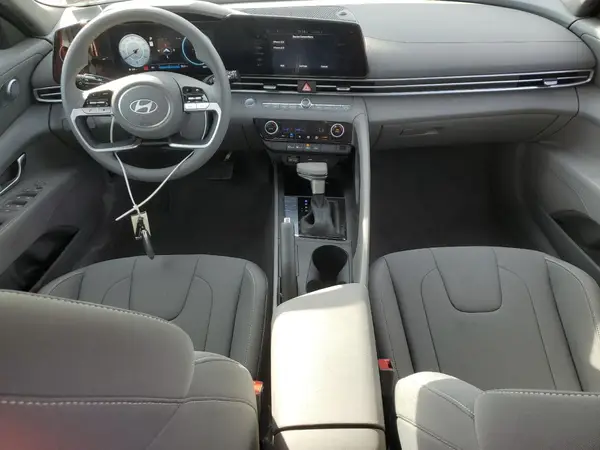 KMHLM4DG8RU817086 2024 HYUNDAI ELANTRA - Image 8