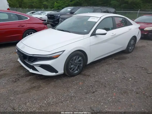 KMHLM4DG8RU820618 2024 HYUNDAI ELANTRA - Image 2