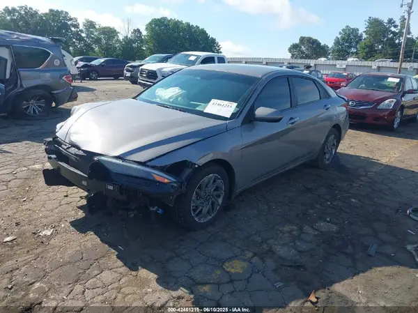 KMHLM4DG8RU832459 2024 HYUNDAI ELANTRA - Image 2