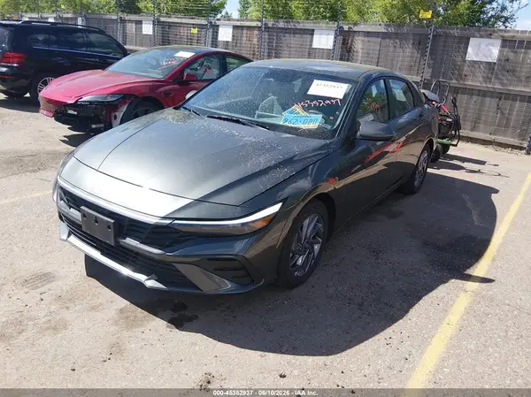 KMHLM4DG8RU845289 2024 HYUNDAI ELANTRA - Image 2