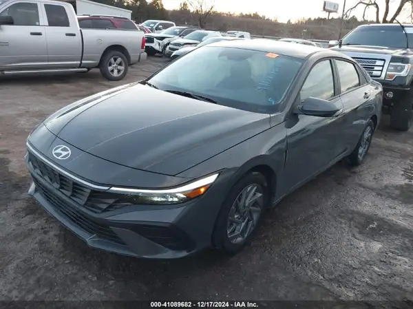 KMHLM4DG8RU845826 2024 HYUNDAI ELANTRA - Image 2
