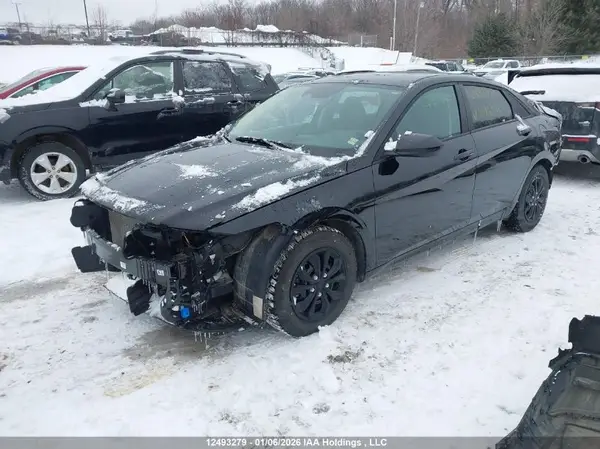KMHLM4DG8RU846104 2024 HYUNDAI ELANTRA - Image 2