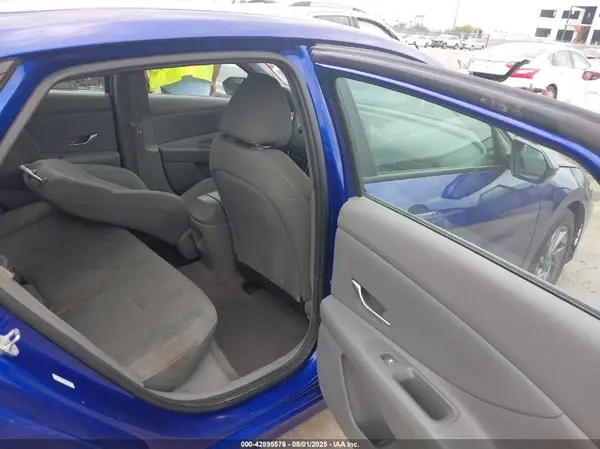 KMHLM4DG8RU851092 2024 HYUNDAI ELANTRA - Image 8
