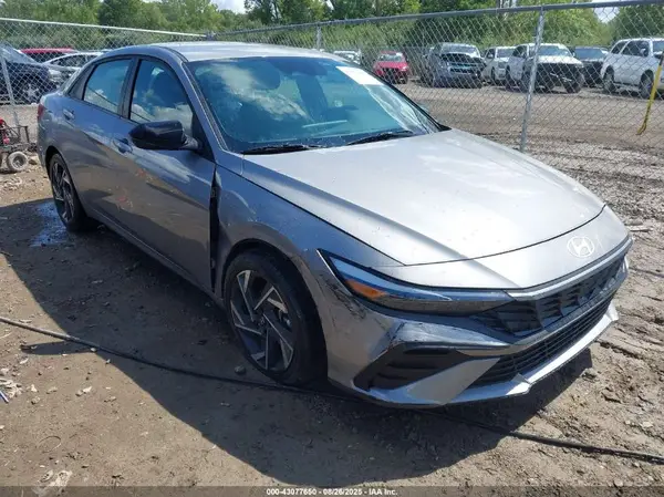KMHLM4DG8SU000383 2025 HYUNDAI ELANTRA - Image 1