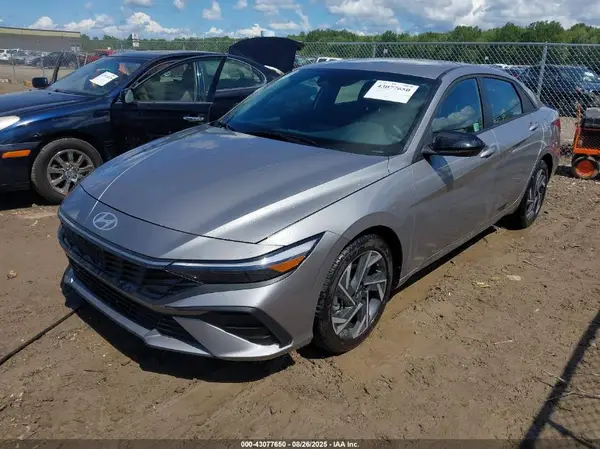 KMHLM4DG8SU000383 2025 HYUNDAI ELANTRA - Image 2