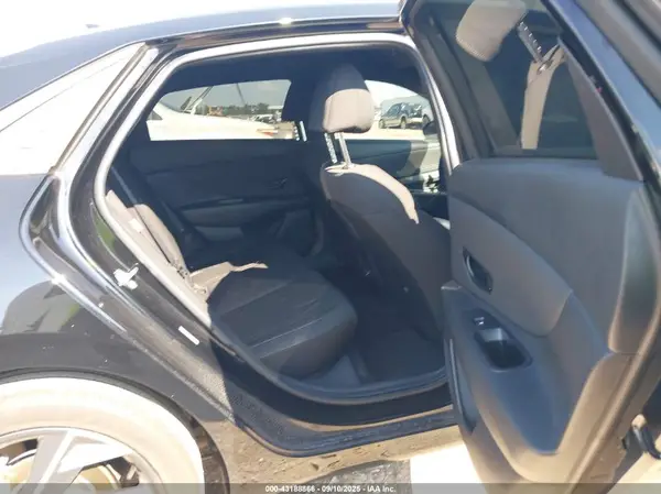 KMHLM4DG8SU013523 2025 HYUNDAI ELANTRA - Image 8