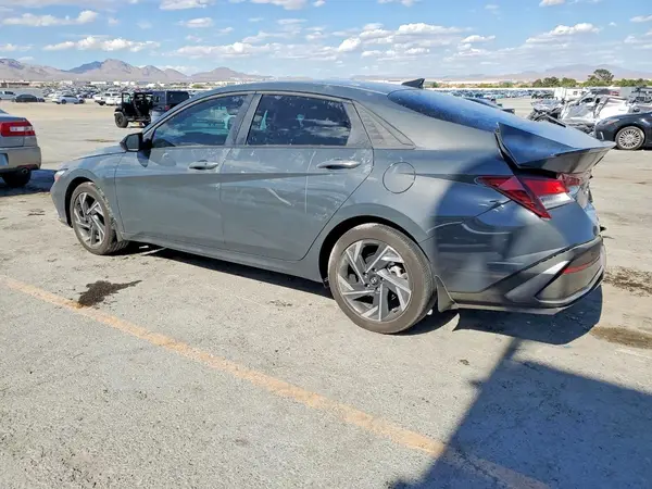 KMHLM4DG8SU014994 2025 HYUNDAI ELANTRA - Image 2