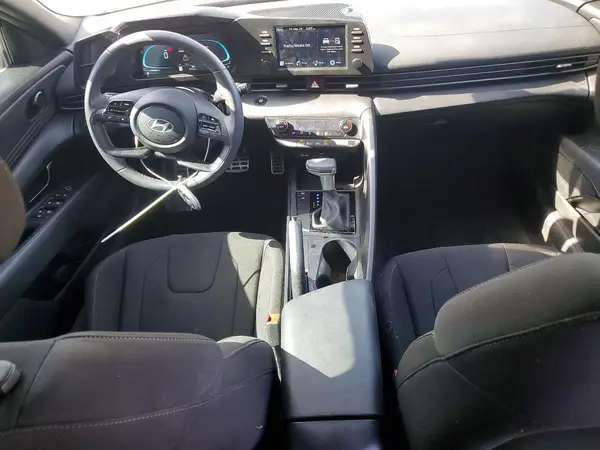 KMHLM4DG8SU014994 2025 HYUNDAI ELANTRA - Image 8