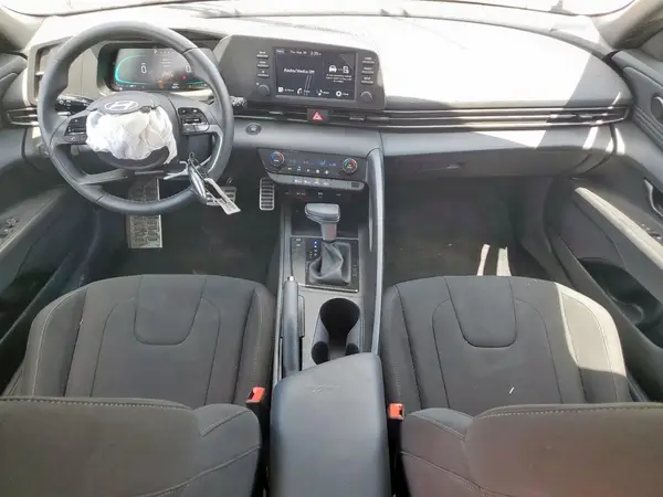 KMHLM4DG8SU015708 2025 HYUNDAI ELANTRA - Image 8