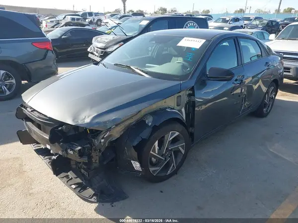 KMHLM4DG8SU016261 2025 HYUNDAI ELANTRA - Image 2