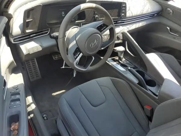 KMHLM4DG8SU017801 2025 HYUNDAI ELANTRA - Image 8