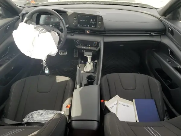 KMHLM4DG8SU023663 2025 HYUNDAI ELANTRA - Image 8