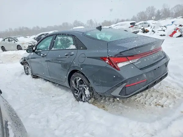 KMHLM4DG8SU026627 2025 HYUNDAI ELANTRA - Image 2