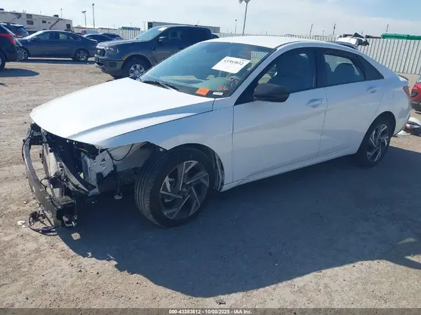 KMHLM4DG8SU059398 2025 HYUNDAI ELANTRA - Image 2