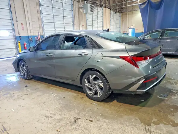 KMHLM4DG8SU068781 2025 HYUNDAI ELANTRA - Image 2