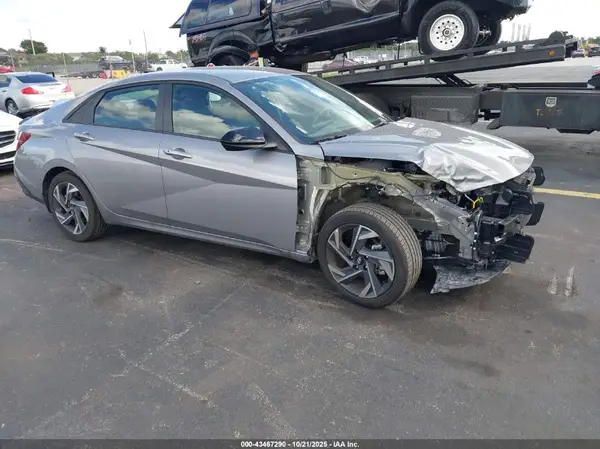 KMHLM4DG8SU069395 2025 HYUNDAI ELANTRA - Image 1