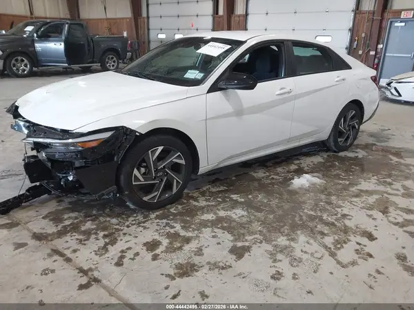 KMHLM4DG8SU079814 2025 HYUNDAI ELANTRA - Image 2