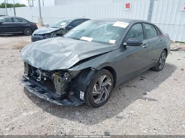 KMHLM4DG8SU088108 2025 HYUNDAI ELANTRA - Image 2