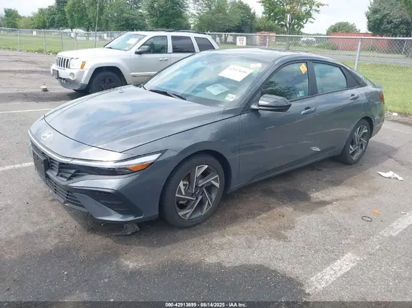 KMHLM4DG8SU863846 2025 HYUNDAI ELANTRA - Image 2