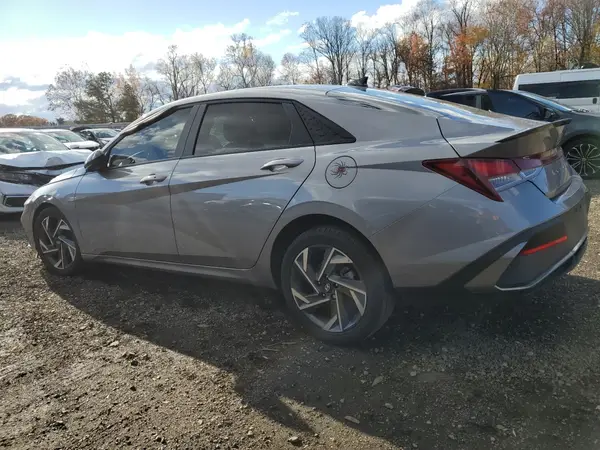 KMHLM4DG8SU874684 2025 HYUNDAI ELANTRA - Image 2