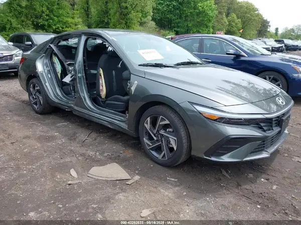KMHLM4DG8SU874703 2025 HYUNDAI ELANTRA - Image 1