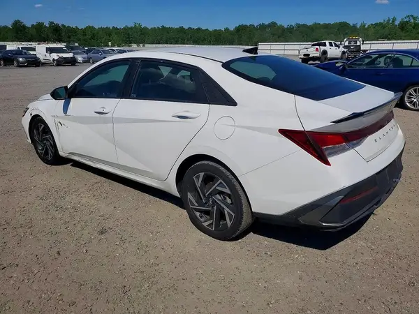 KMHLM4DG8SU881084 2025 HYUNDAI ELANTRA - Image 2