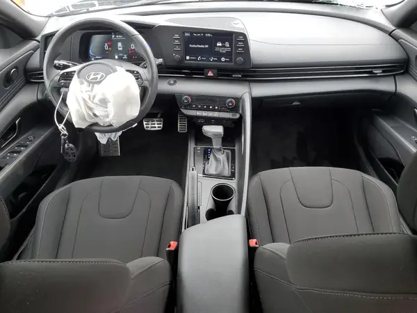 KMHLM4DG8SU882493 2025 HYUNDAI ELANTRA - Image 8