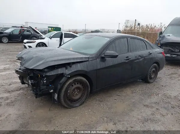 KMHLM4DG8SU886768 2025 HYUNDAI ELANTRA - Image 2