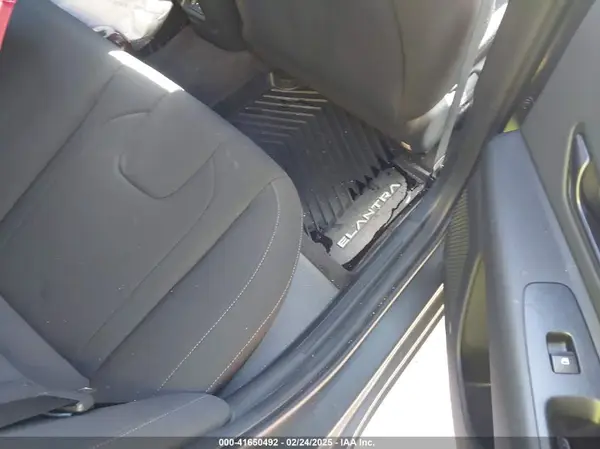 KMHLM4DG8SU893767 2025 HYUNDAI ELANTRA - Image 8