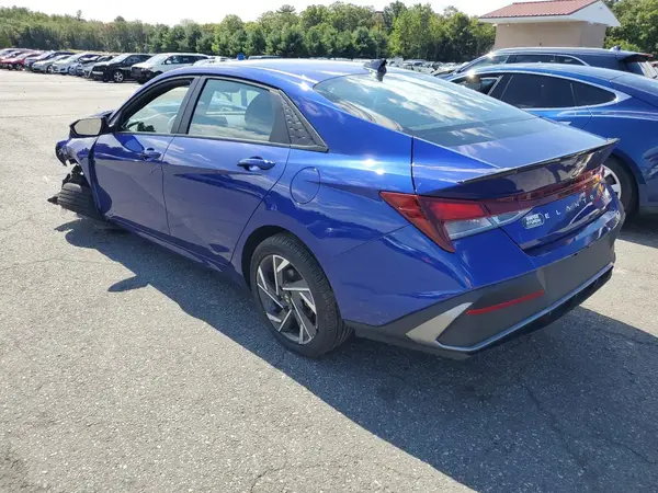 KMHLM4DG8SU893929 2025 HYUNDAI ELANTRA - Image 2