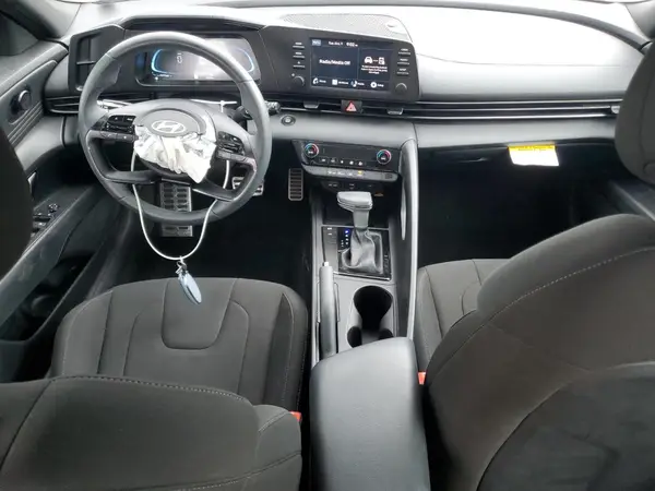 KMHLM4DG8SU894692 2025 HYUNDAI ELANTRA - Image 8