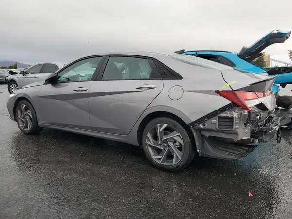 KMHLM4DG8SU902676 2025 HYUNDAI ELANTRA - Image 2