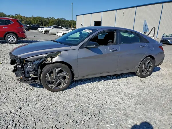 KMHLM4DG8SU906274 2025 HYUNDAI ELANTRA - Image 1