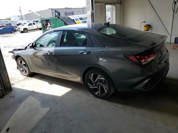 KMHLM4DG8SU911376 2025 HYUNDAI ELANTRA - Image 2