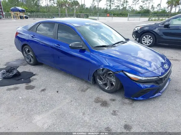 KMHLM4DG8SU917369 2025 HYUNDAI ELANTRA - Image 1