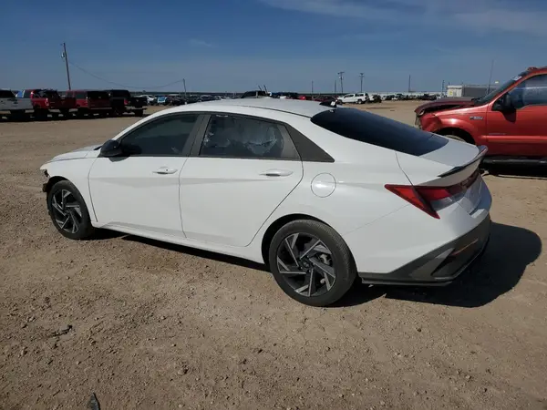 KMHLM4DG8SU917579 2025 HYUNDAI ELANTRA - Image 2