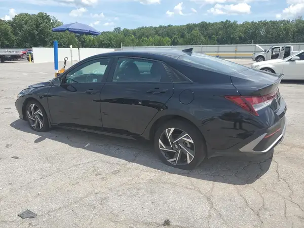 KMHLM4DG8SU924435 2025 HYUNDAI ELANTRA - Image 2