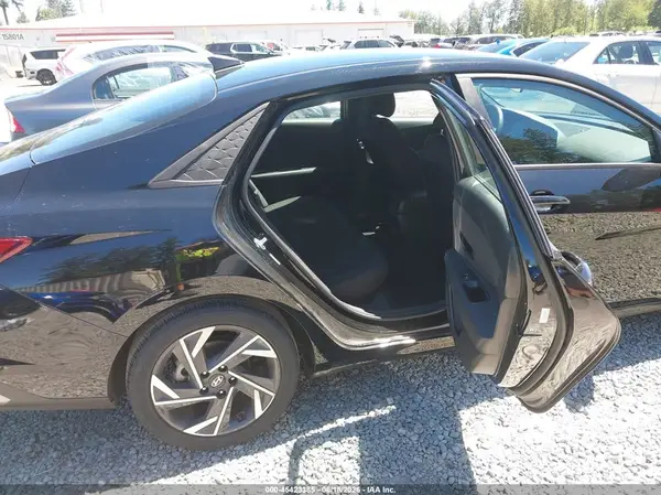 KMHLM4DG8SU925827 2025 HYUNDAI ELANTRA - Image 8