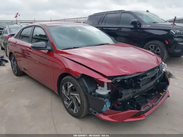 KMHLM4DG8SU937850 2025 HYUNDAI ELANTRA - Image 1