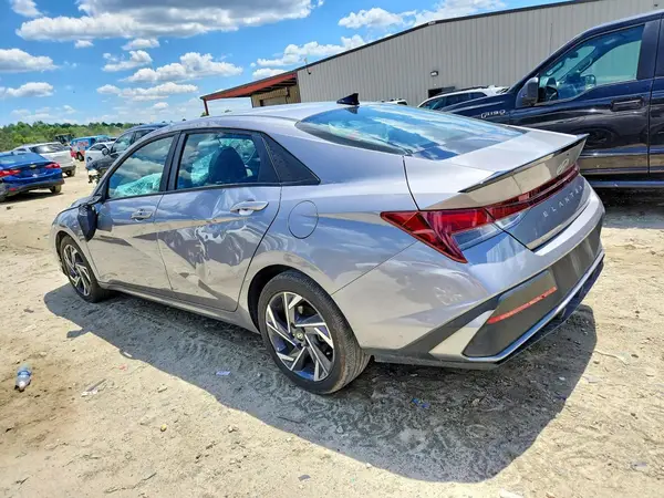 KMHLM4DG8SU939047 2025 HYUNDAI ELANTRA - Image 2