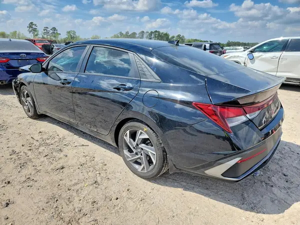KMHLM4DG8SU939128 2025 HYUNDAI ELANTRA - Image 2