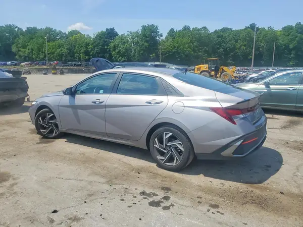 KMHLM4DG8SU939548 2025 HYUNDAI ELANTRA - Image 2