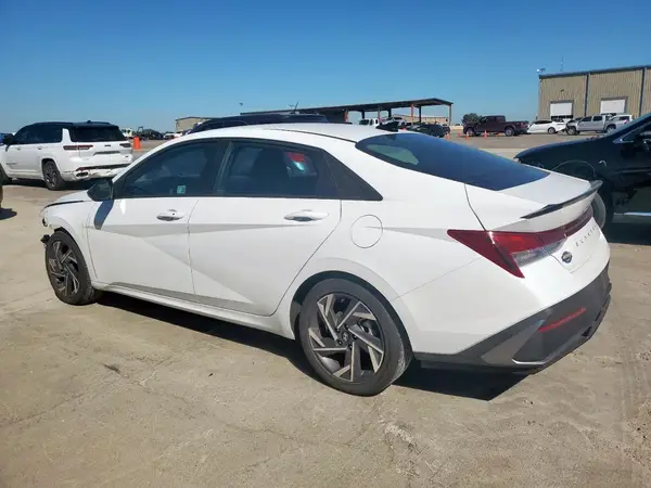 KMHLM4DG8SU940831 2025 HYUNDAI ELANTRA - Image 2